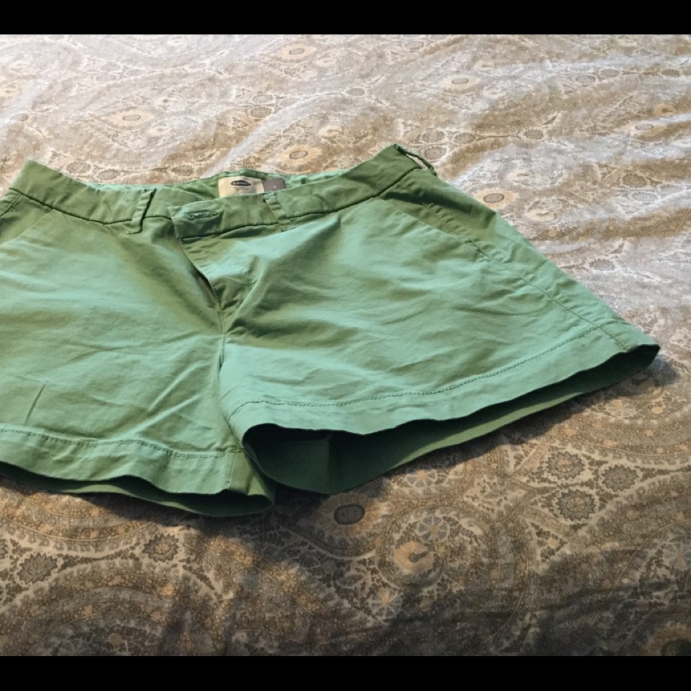 Old Navy shorts size 6